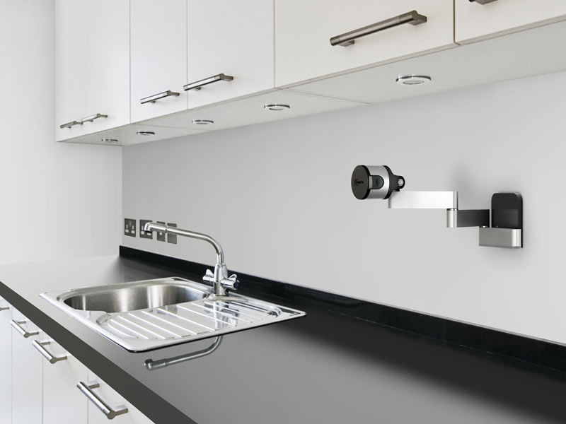 Vogels TMM 125 schwenkbare Tablet Halterung in der Küche