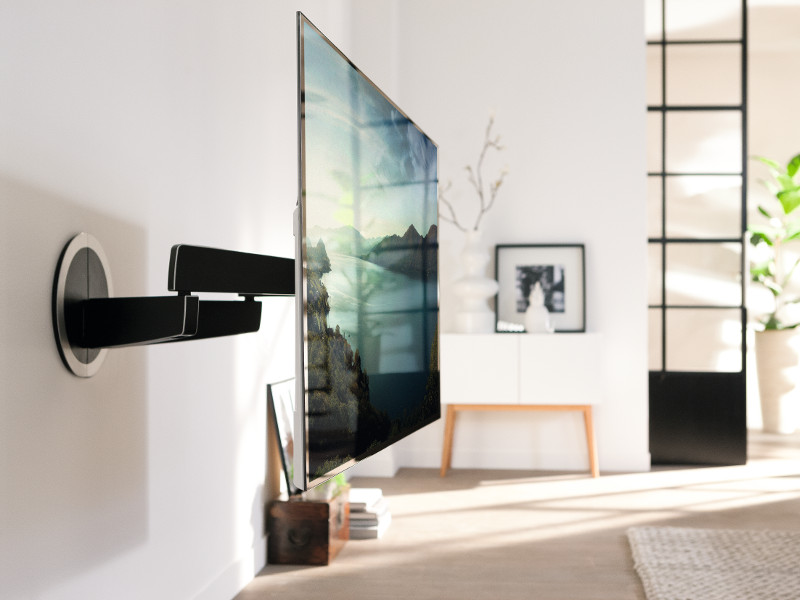 Vogels MotionMount NEXT 7355 elektrische schwenkbare TV Wandhalterung