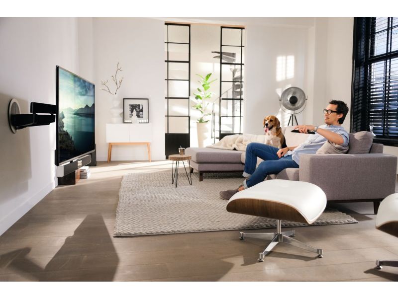 Vogels NEXT 8375 elektrisch schwenkbare TV Wandhalterung